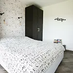 Oltrealmare 아파트