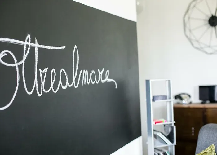 Oltrealmare Lägenhet *