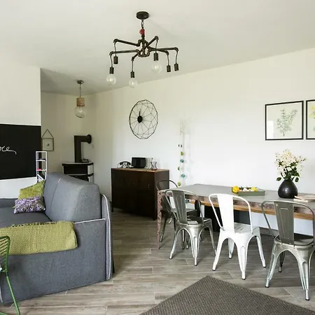 Apartament Oltrealmare